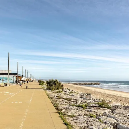 Aconchegante T1 Na Caparica Almada